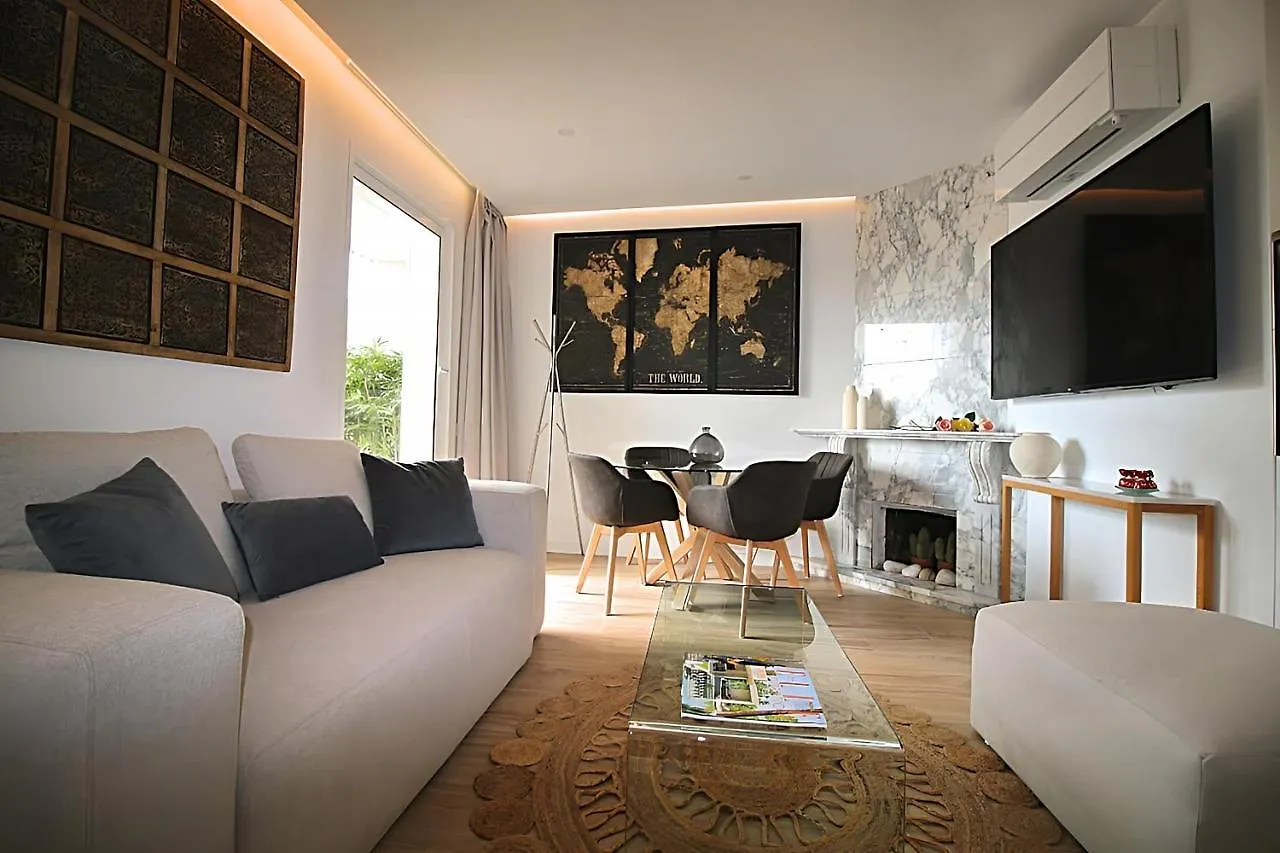 Apartment Ferienwohnung Incredible Penthouse With Jacuzzi In The Center, Unique In The Area Barcelona Spanien
